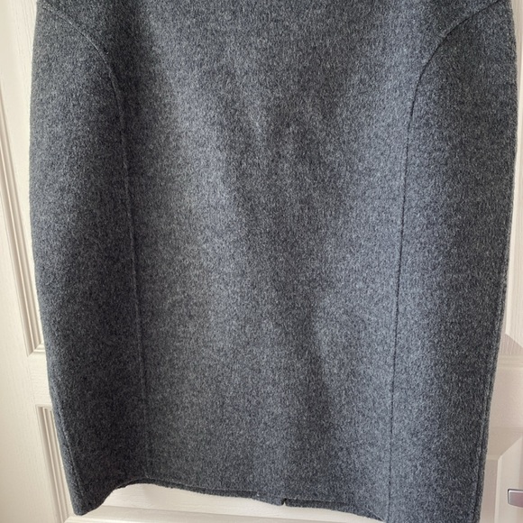 Talbots Gray Soft Wool Skirt Size 12 - Picture 2 of 5